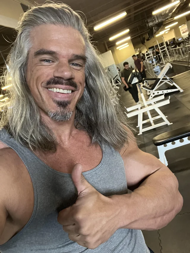 Mark Harley posts a selfie to prove his identity on TFATK subreddit